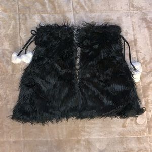 Solid black fluffies - iHeartRaves